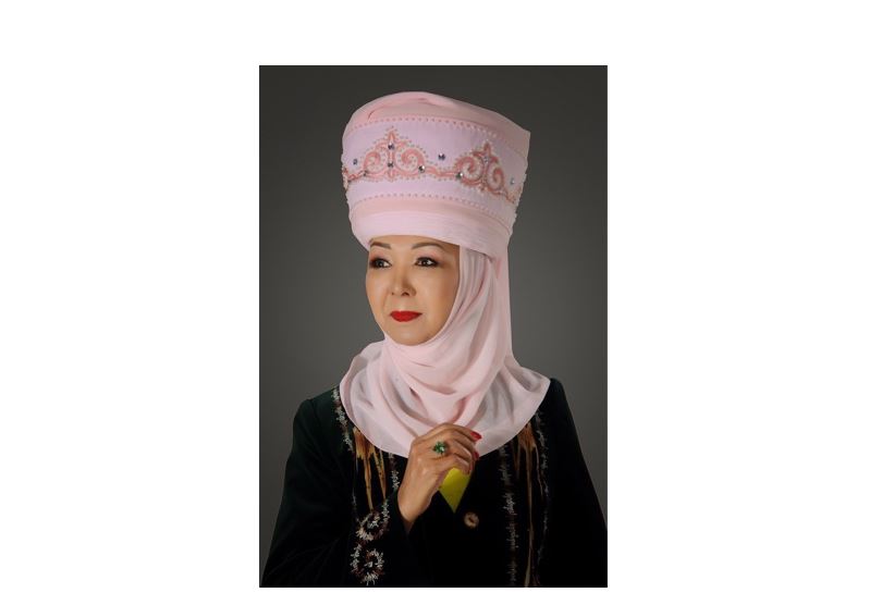 Salamat Sadyqova: Alataýdyń baýraıynda án saldym