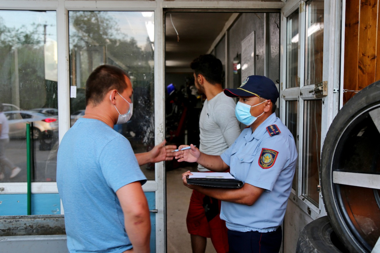 Nur-Sultanda 144 karantın tártibin buzý jaǵdaıy tirkeldi