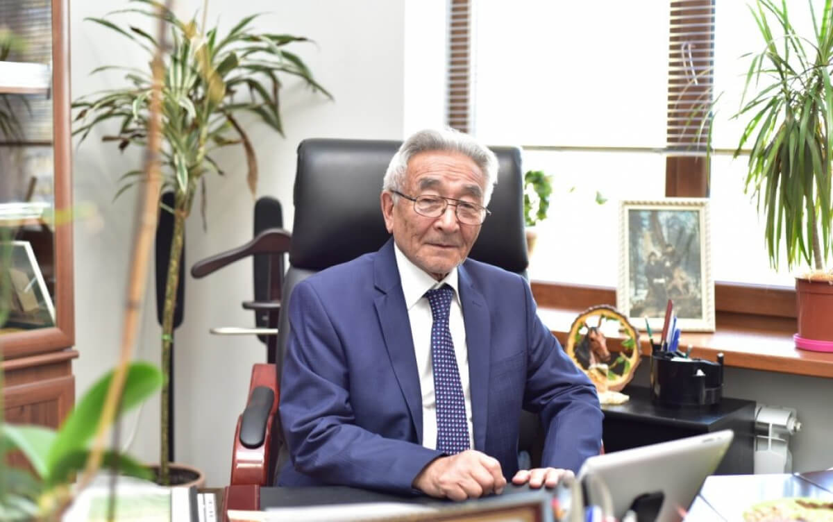 Jaqyndarymyzdy da, azamattyq  qadir-qasıetimizdi de saqtaıyq