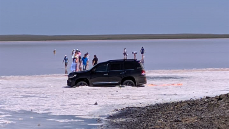 Mınıstr Kóbeıtuzǵa zalal keltirgenderge qandaı shara qoldanylatynyn aıtty