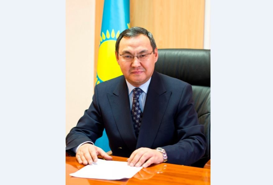 Qıyndyqta demeý bolaıyq!