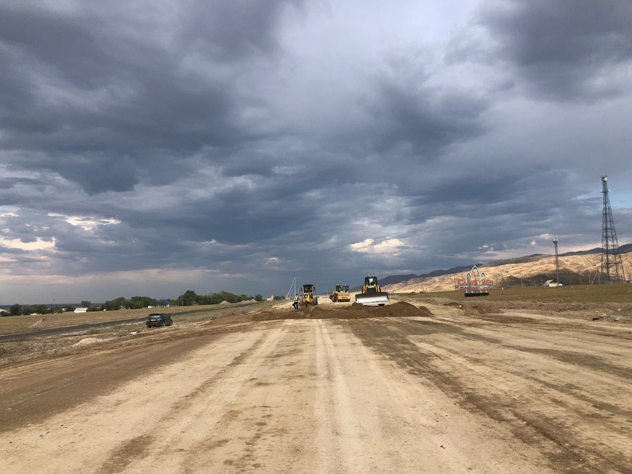 "Taldyqorǵan – О́skemen"  jolyn qaıta jańartý jumystary qarqyndy júrýde