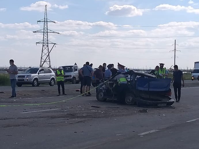 Qostanaı oblysynda jol apatynan 3 adam kóz jumdy