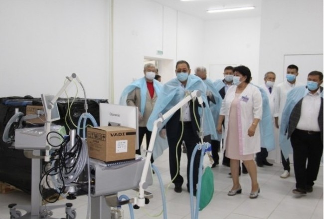 Senat depýtaty Atyraý oblysynyń Qurmanǵazy aýdanyna bardy