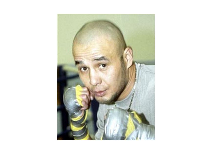 Túrkııa boksyn órge súıregen qazaq