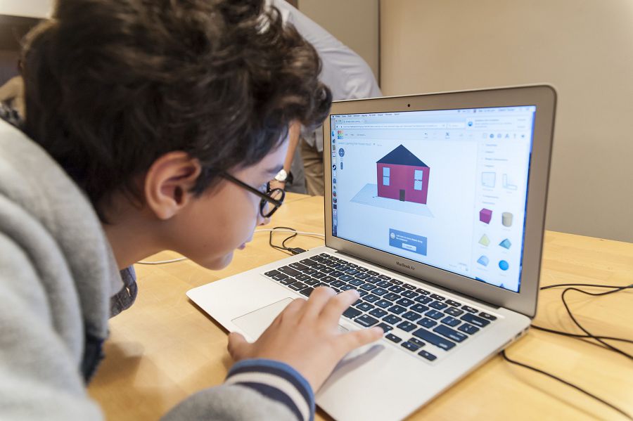 Qashyqtan oqytý: erekshelikter men qıyndyqtar