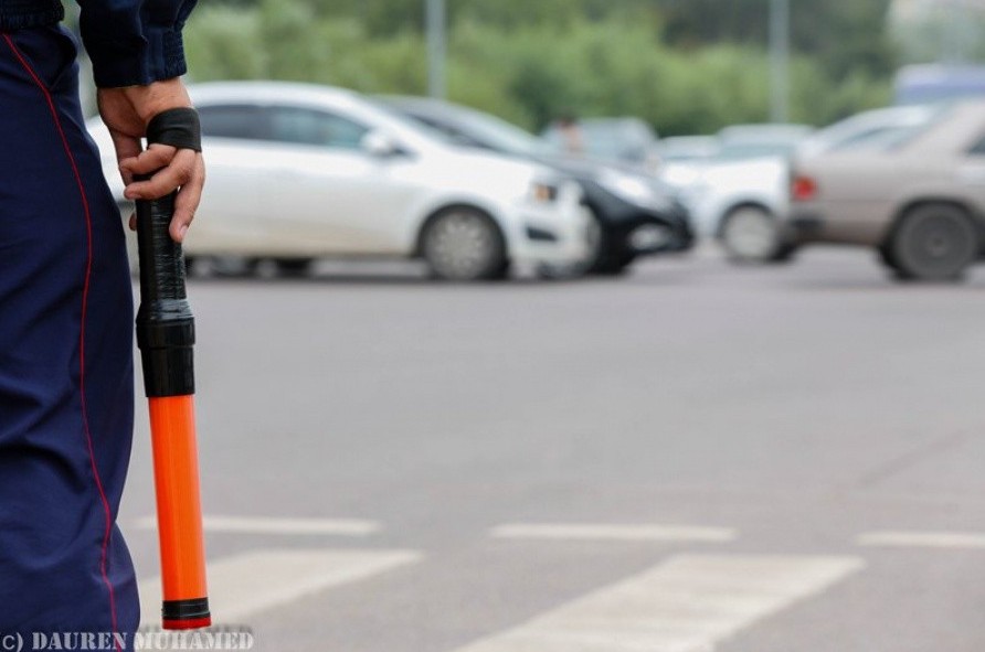 Atyraýda jol erejesin buzýshylardan 344 mln teńge aıyppul óndirildi