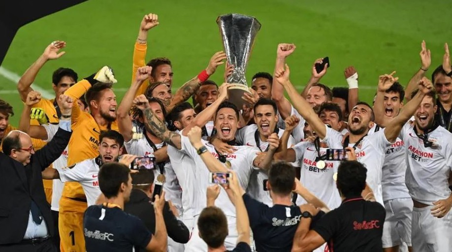 «Sevılıa» - Eýropa lıgasynyń alty dúrkin jeńimpazy!