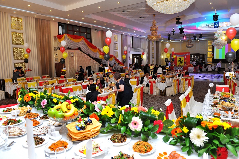 Jalǵan maqtan jarysy bolyp tur