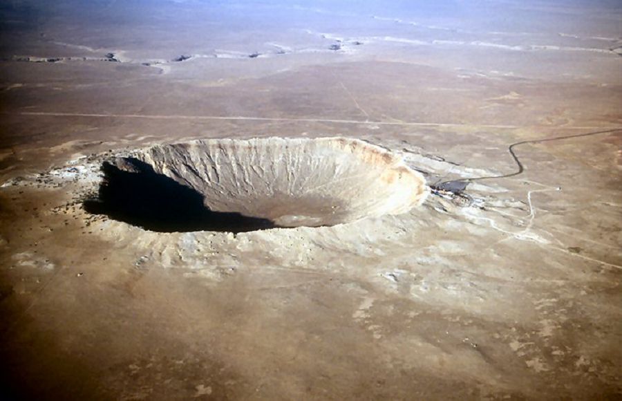 Meteorıt qulaǵan jer