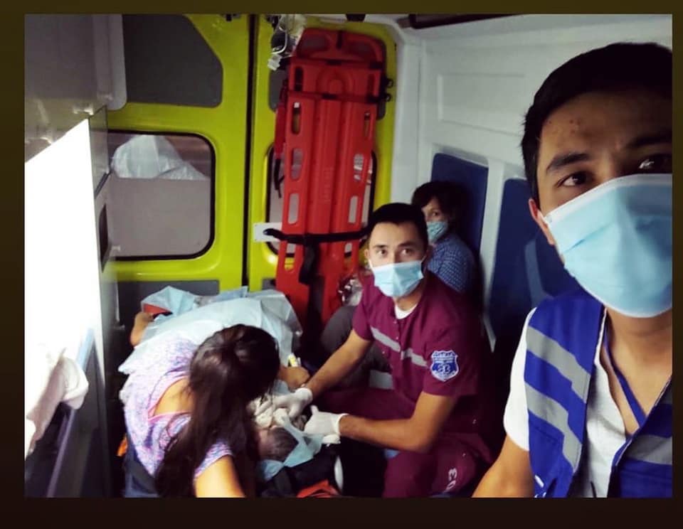 Almaty feldsherleri jedel járdemde júkti áıeldi bosandyryp aldy