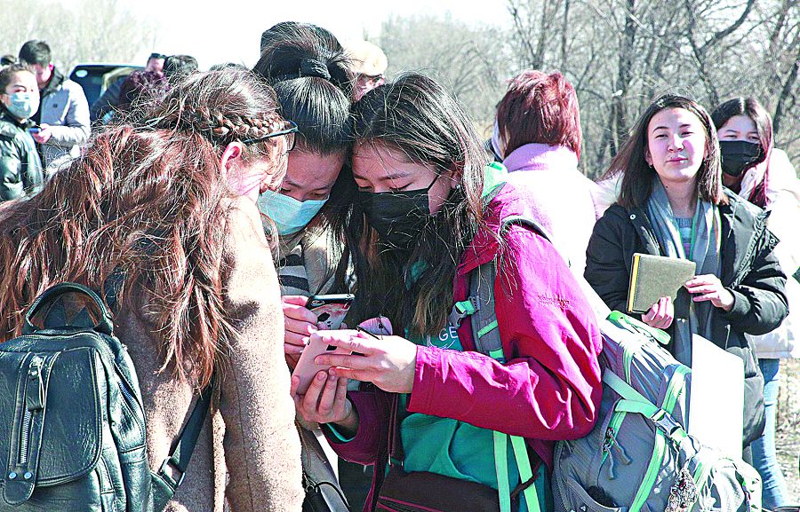 Sheteldegi stýdentter elge qaıta ma?