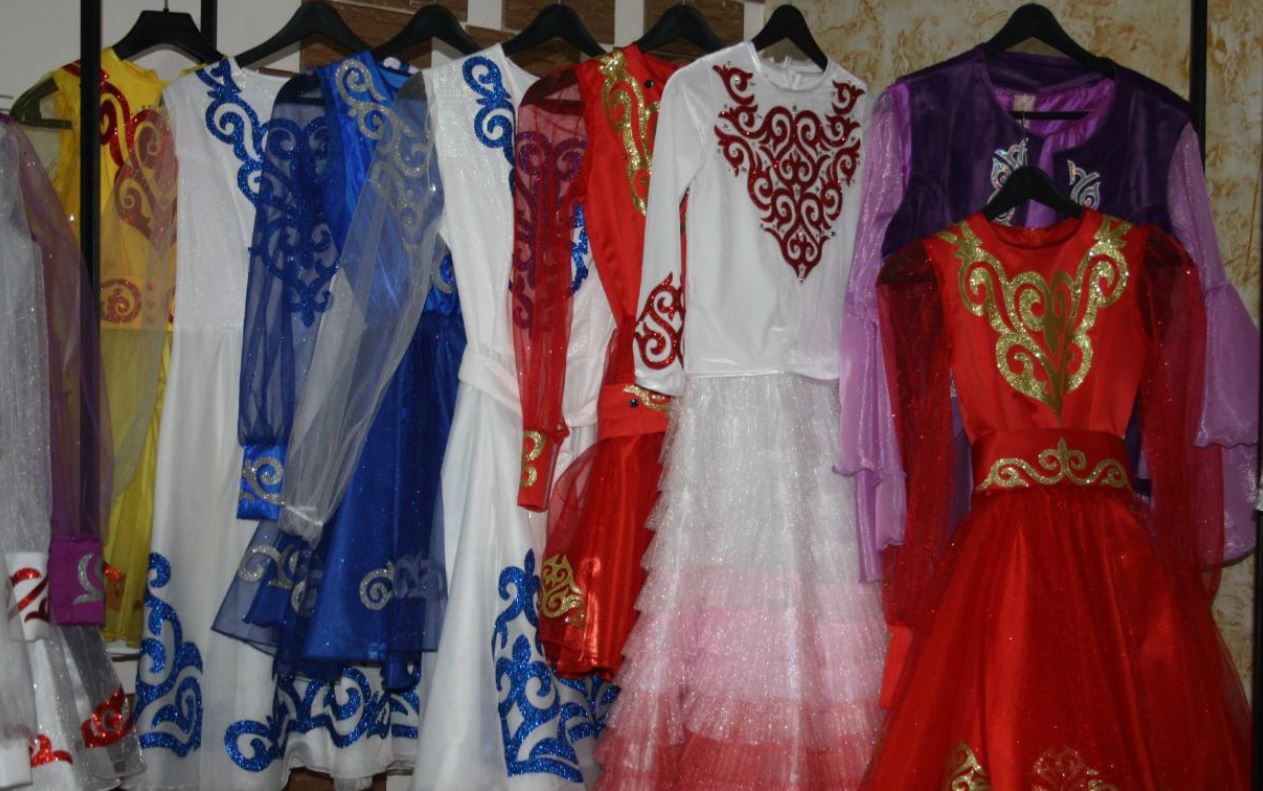 Almatyda kópbalaly analar óz ónimderin sata alatyn dúken ashyldy