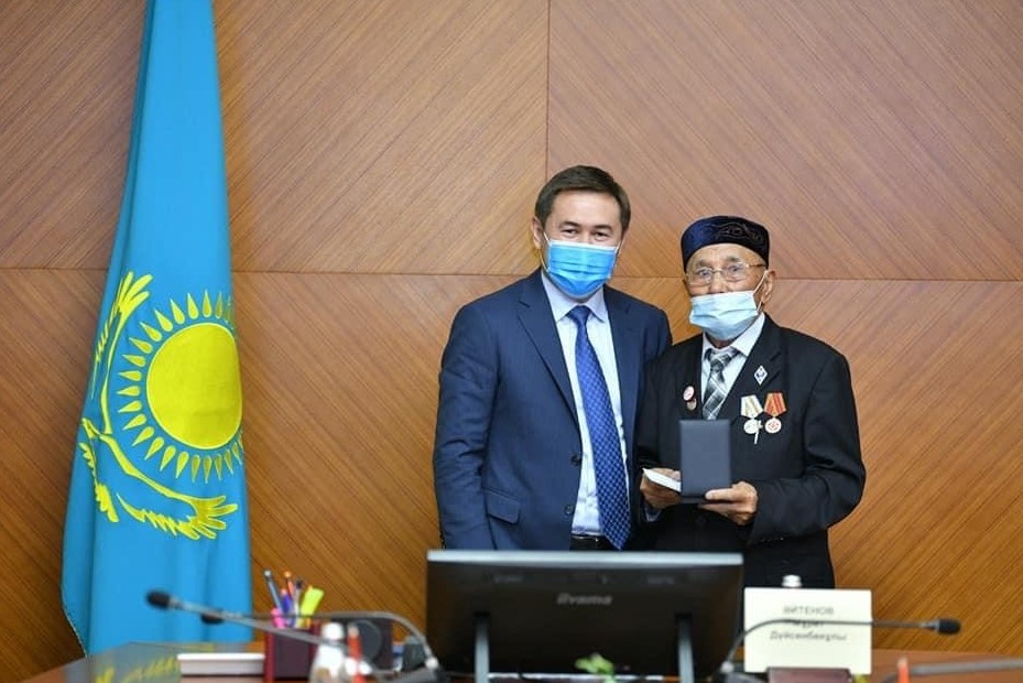 Shymkentte ulaǵatty ustazdar marapattaldy