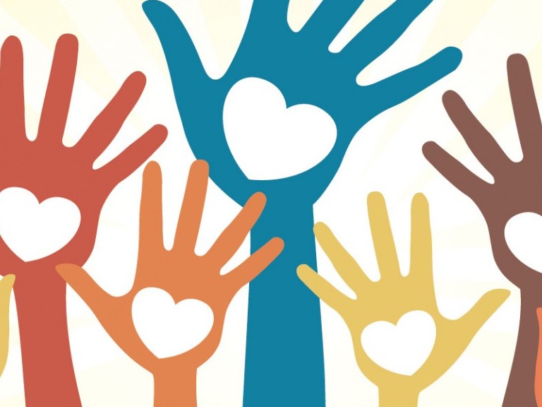 Volonterler Pavlodar mektepterine járdemdesti