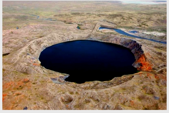 Atom kólinen aqqý ushyp, qaz qonbaıdy...