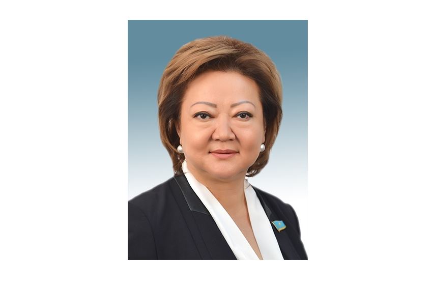 Dınara Núketaeva qazaqstandyqtardy Konstıtýsııa kúnimen quttyqtady