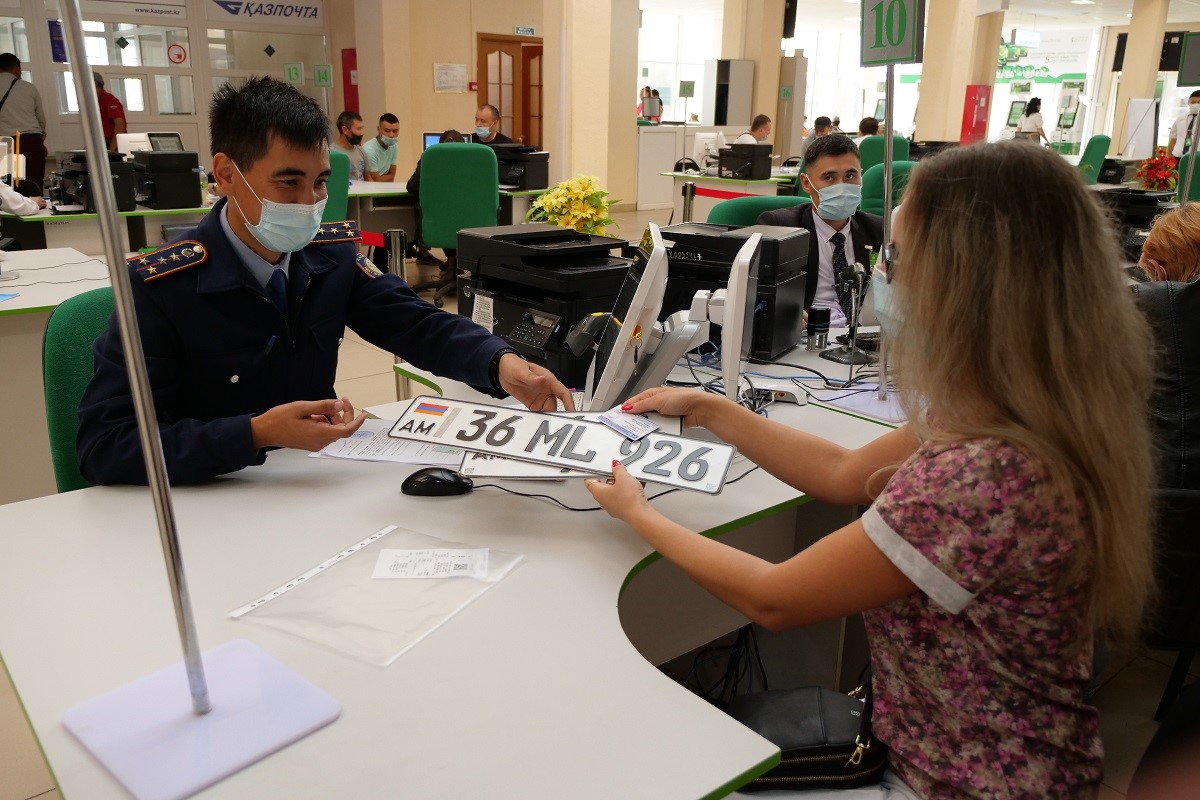 Bir jarym saǵattyq tikeleı efırde 47 saýal tústi