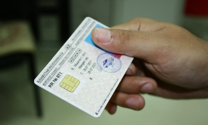 Aqmolada 53 adam ómir boıy kólik júrgizý quqyǵynan aıyryldy