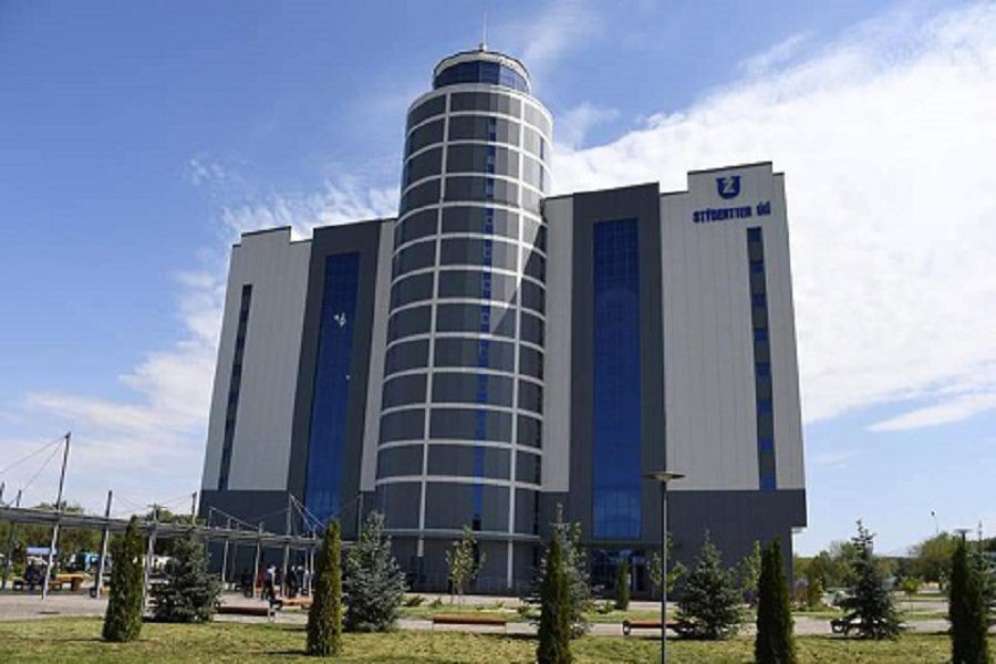 Saltanaty jarasqan stýdentter úıi (Taldyqorǵanda 13 qabatty jataqhana paıdalanýǵa berildi)