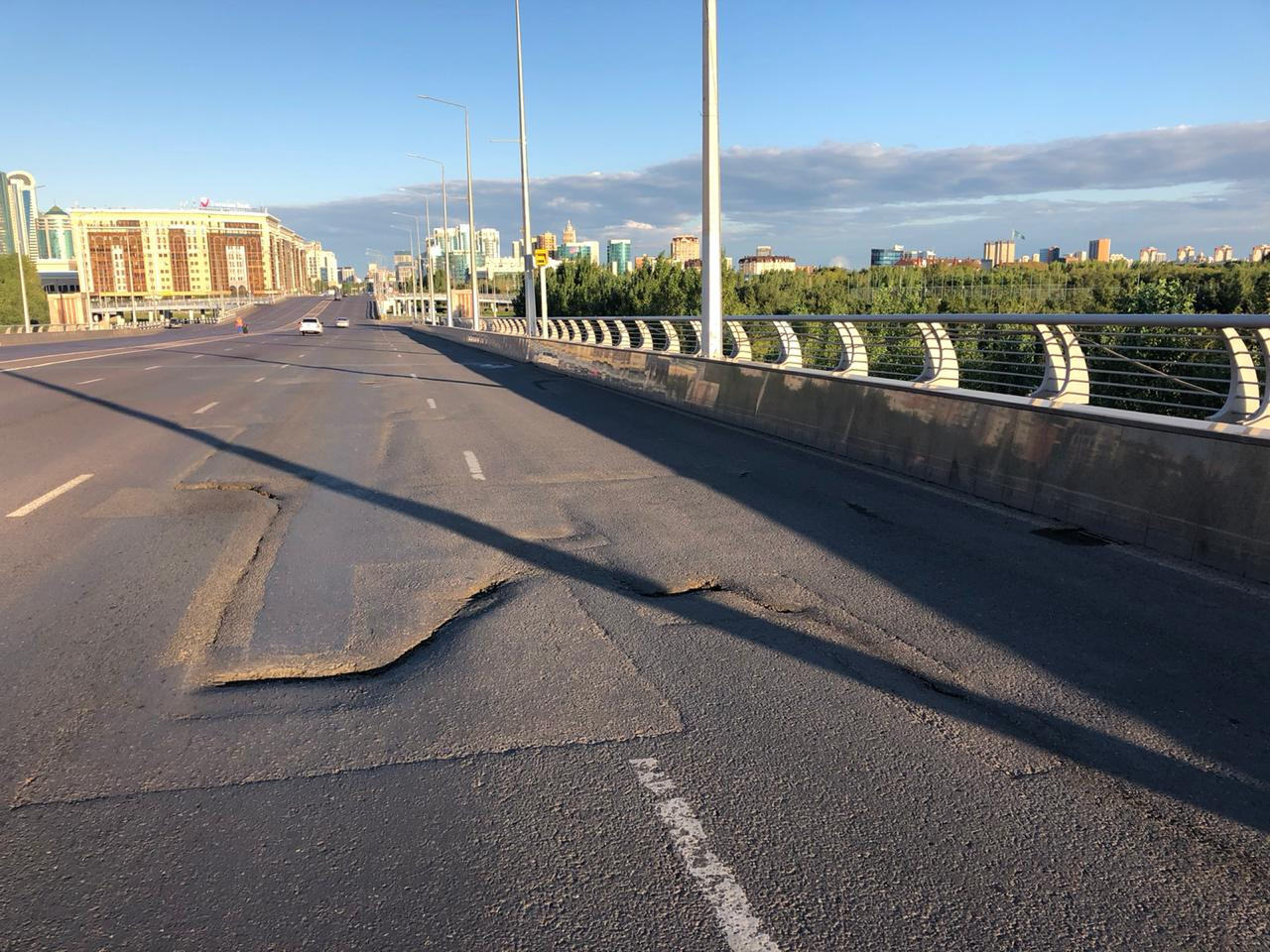 M1 kópirindegi qozǵalys 5-10 qyrkúıek aralyǵynda toqtaıdy