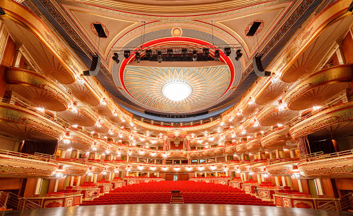 "Astana Opera" teatry jańa maýsymyn ashady