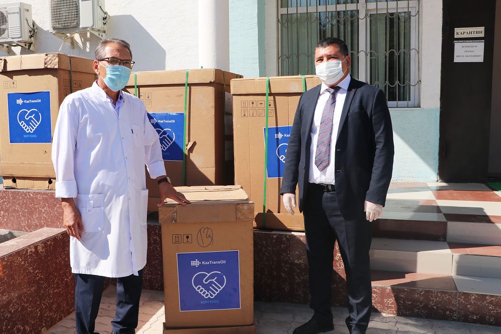 "QazTransOıl" medısınalyq mekemelerge О́JJ apparattaryn alyp berdi