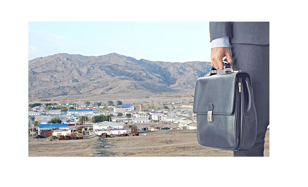 Qazirgi aýyl ákiminiń qoly qysqa