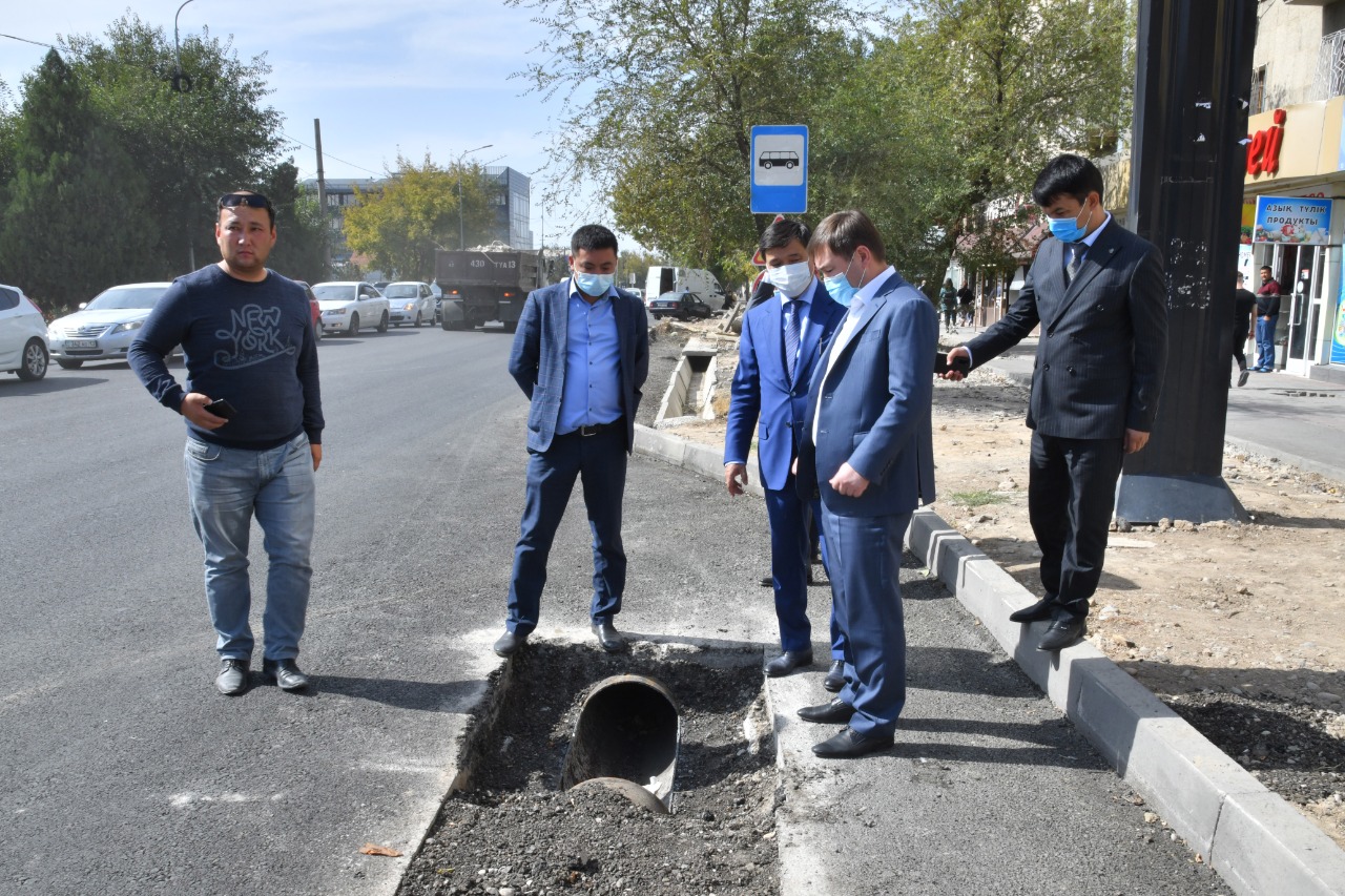 M.Áıtenov jol-kólik ınfraqurylymyn damytý baǵytyndaǵy jumystarmen tanysty