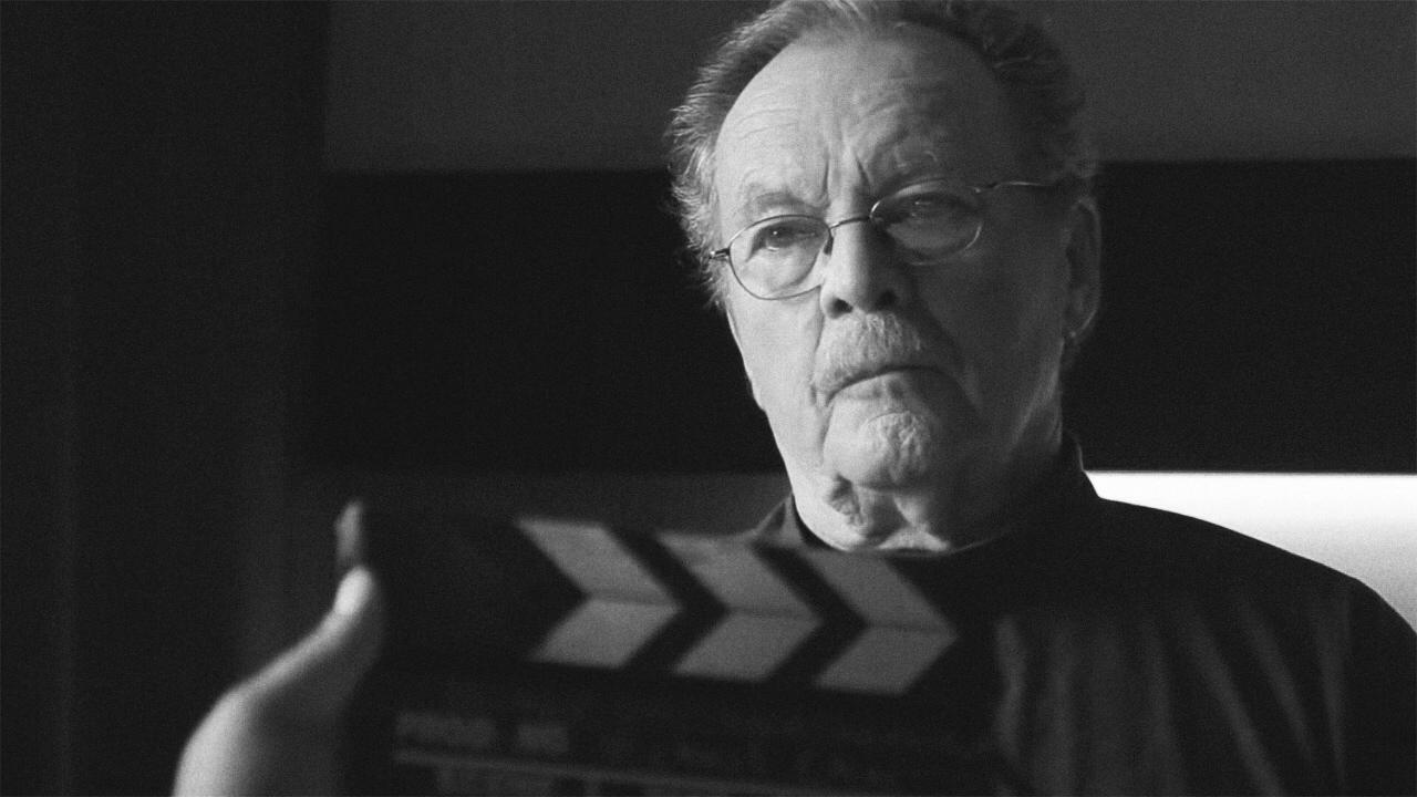 Amerıkalyq kınooperator Maıkl Chepmen dúnıeden ozdy