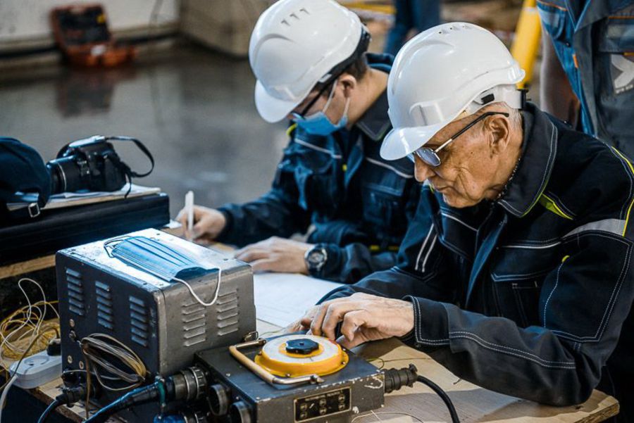 Kólemdi bloktar shyǵaratyn zaýyt salynady