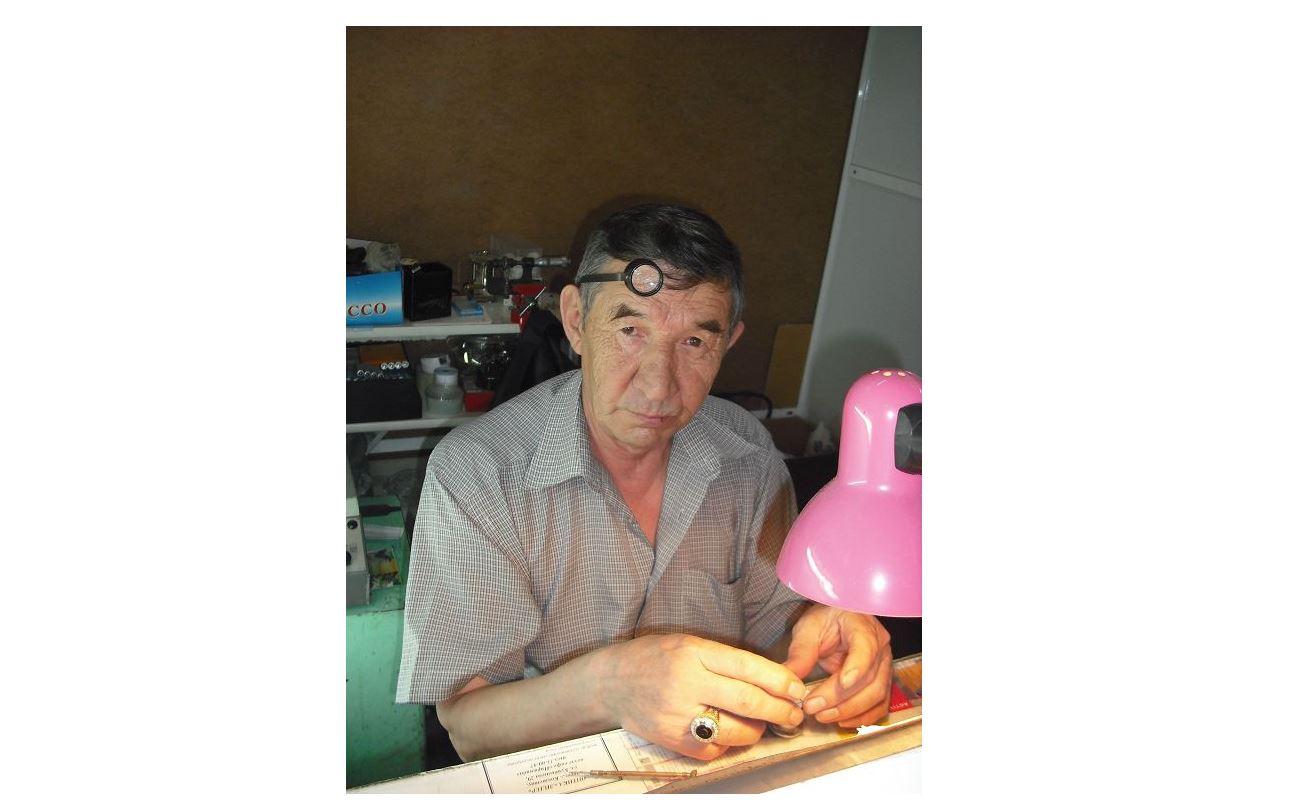 Saǵatshylar áýletiniń syrshyl álemi