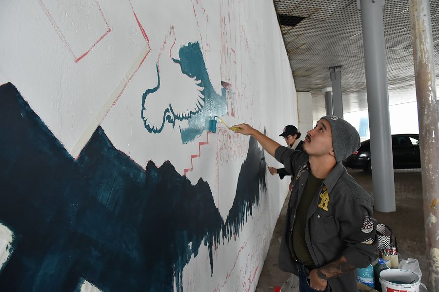 Strıt-art erkindikti súıedi (Ulttyq mýzeı aldyndaǵy ashyq alańda «Strıt-art» perfomansy ótti)