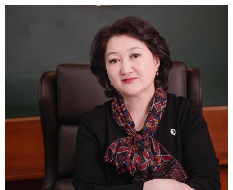 Aqtoty Raıymqulova Búkilálemdik týrızm kúnimen quttyqtady