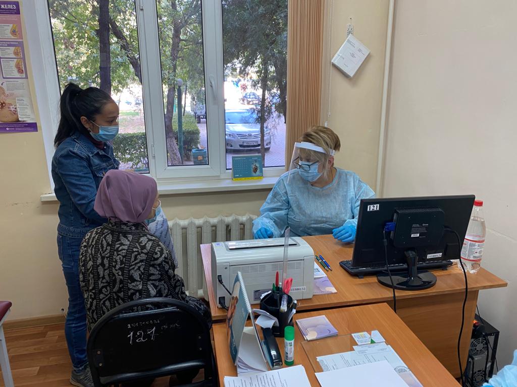 Elimizdiń úzdik onkologtary Shymkent turǵyndaryn qabyldady