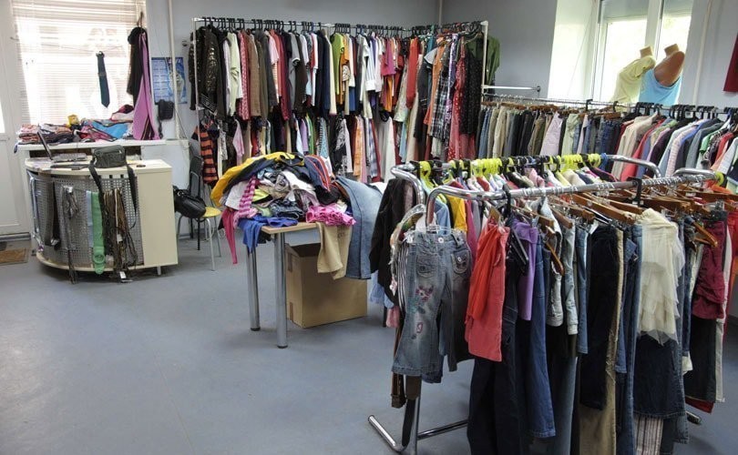 Álemde second hand kıiminiń naryǵy quldyrady