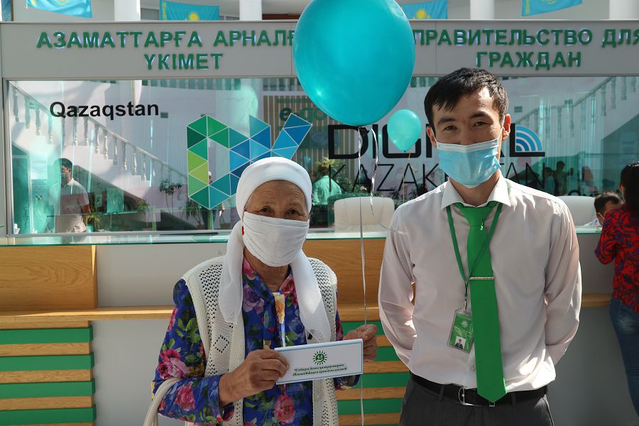 HQO halyqqa kóńil kúı syılaıdy