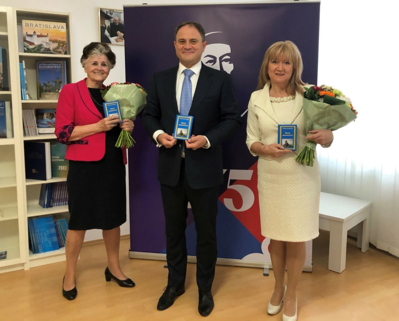 Abaıdyń qara sózderi alǵash ret slovak tiline aýdaryldy