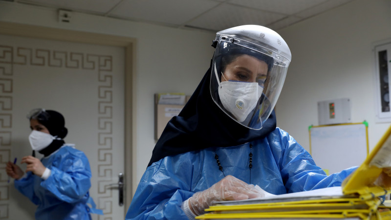 Iranda koronavırýs juqtyrǵandardyń rekordtyq kórsetkishi tirkeldi