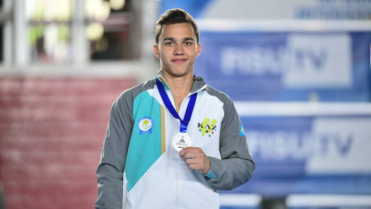 Sporttyq gımnasshylar álem kýbogynda tórt júlde jeńip aldy