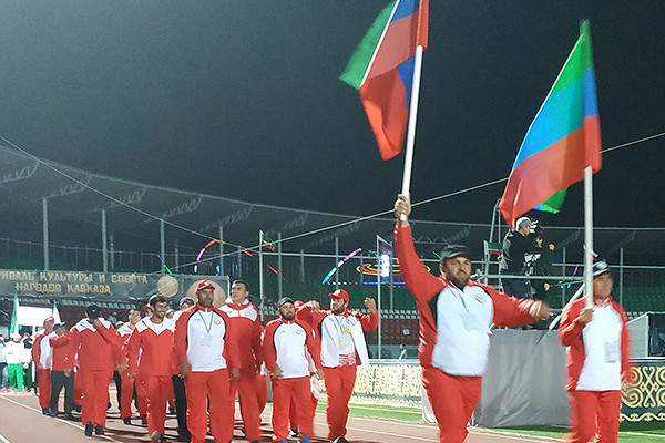 Daǵystandyqtar des bermeı tur