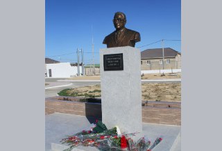 Mańǵystaýda Saıyn Shapaǵatovtyń 80 jyldyǵy atalyp ótti