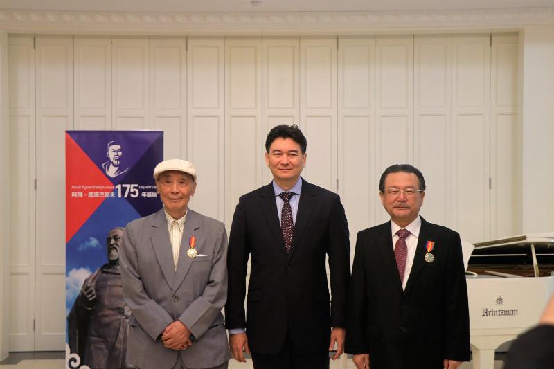 «Dostyq» ordenimen marapattaldy