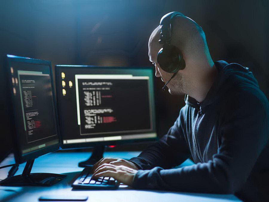 Kıberalaıaqtar bank atynan árbir úshinshi adamdy sazǵa otyrǵyzbaq bolǵan