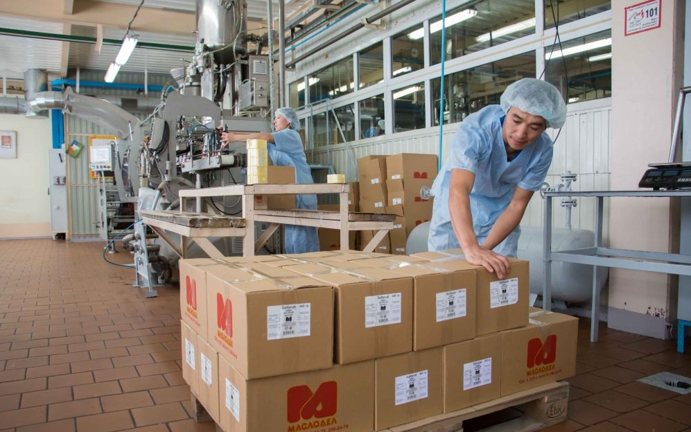 Jańǵyrtylǵan zaýyt jańa ónimder beredi