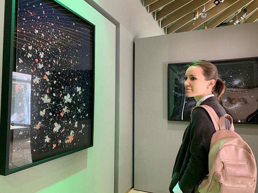 «Planeta qaýipsizdigin paıymdaý» (Almatyda brıtandyq fotograf Mendı Barkerdiń kórmesi ashyldy)