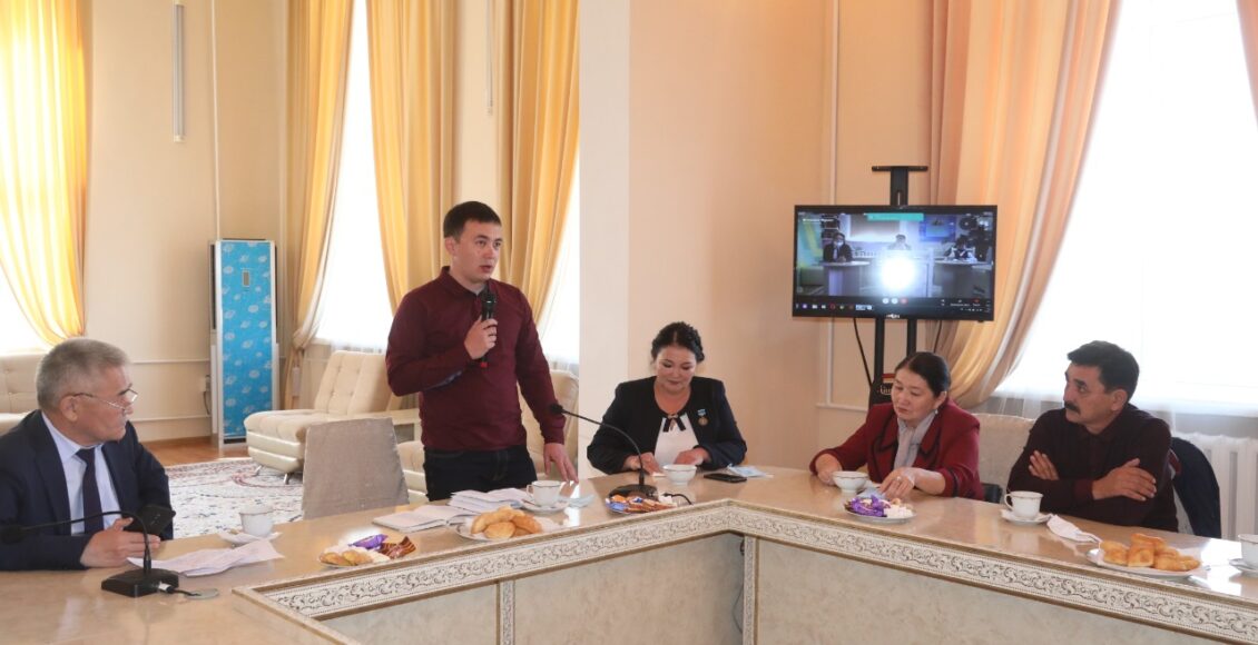 Jerlesteri Baýyrjan aqyndy eske aldy