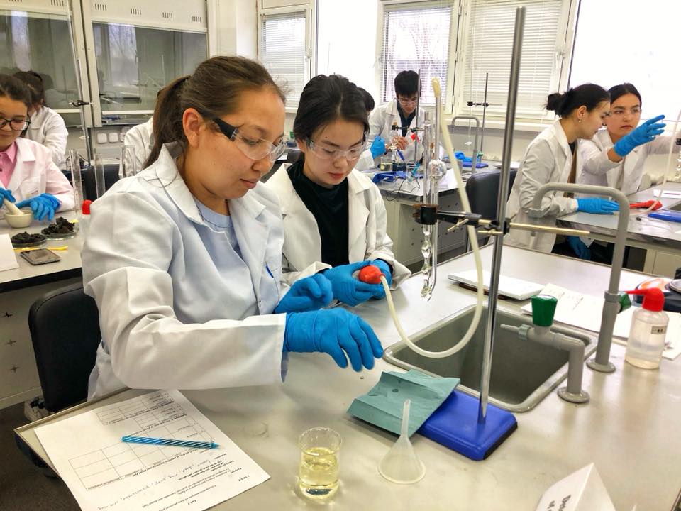 Mańǵystaýda "Jas maman" jobasy júzege asyrylýda