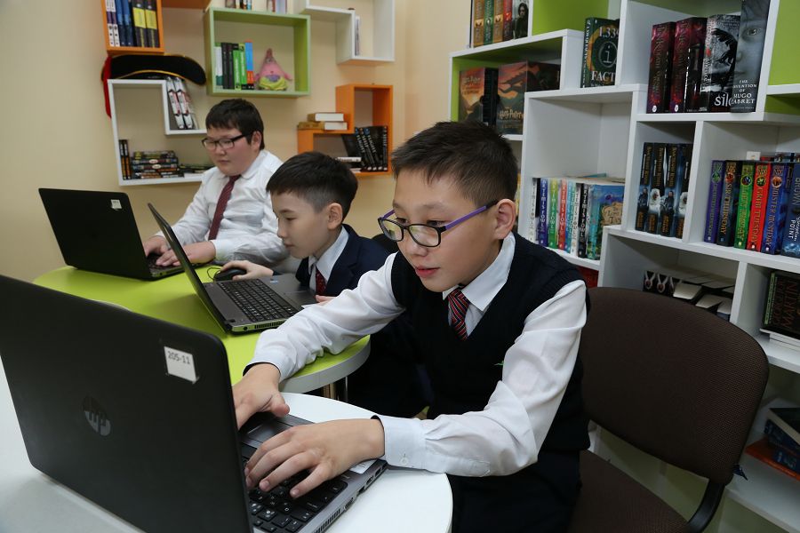 Tehnıkalyq jáne kásiptik bilimge suranys kóp