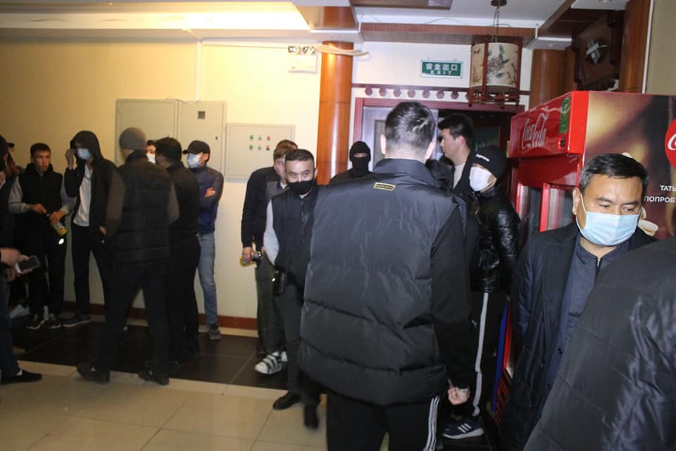 Qyzylordada karantınge qaramastan toı ótkizýdiń 370 deregi anyqtaldy